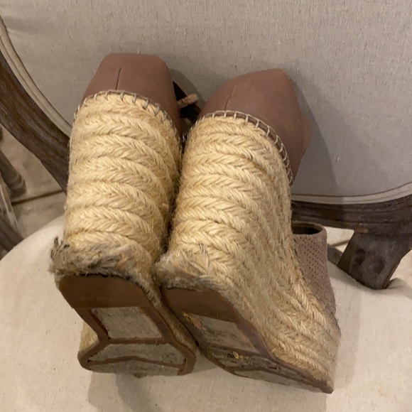 Marc Fisher wedges - Picture 5 of 11